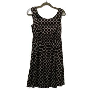 White House Black Market Dress Black and White Size 4 Pockets